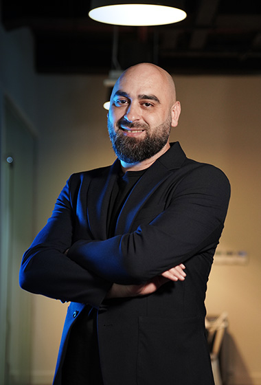 Malik Yahia - Retail Director